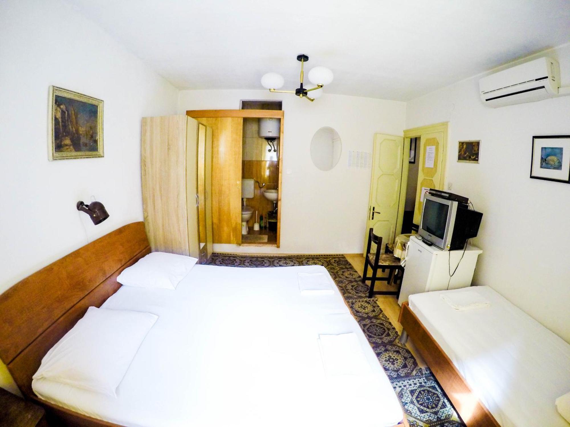 Accommodation Old Town Vitaic كورتْشولا الغرفة الصورة
