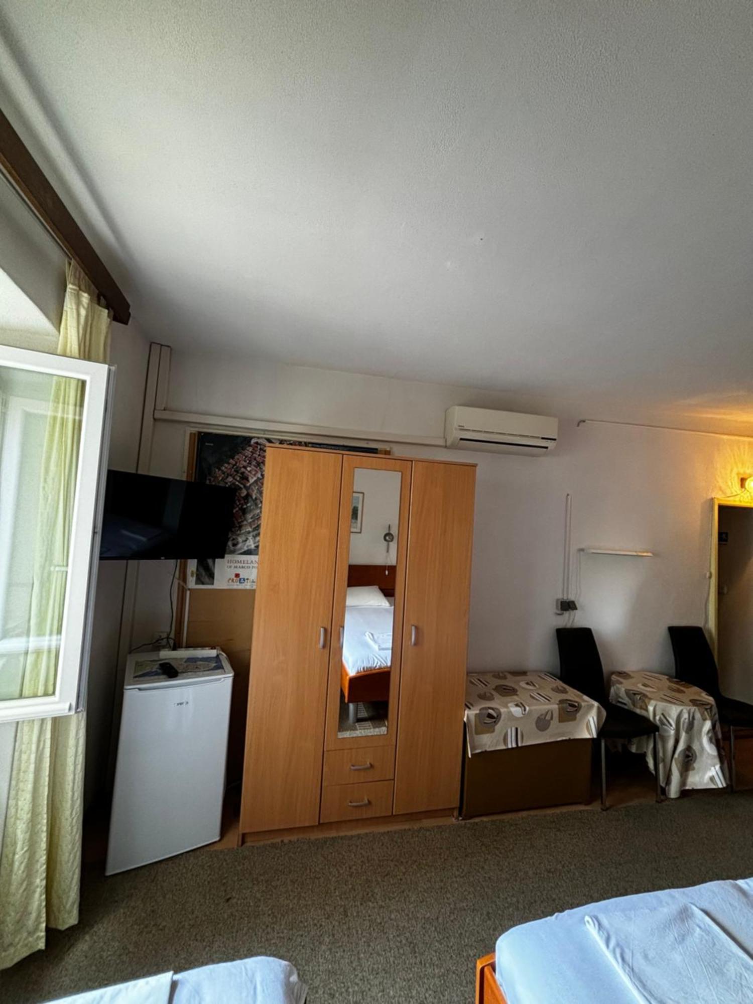 Accommodation Old Town Vitaic كورتْشولا المظهر الخارجي الصورة
